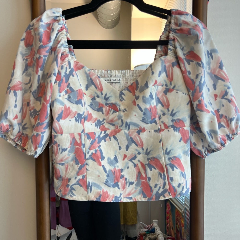 Abercrombie & Fitch Cream Floral Crop Top with Pink & Blue Brushstrokes